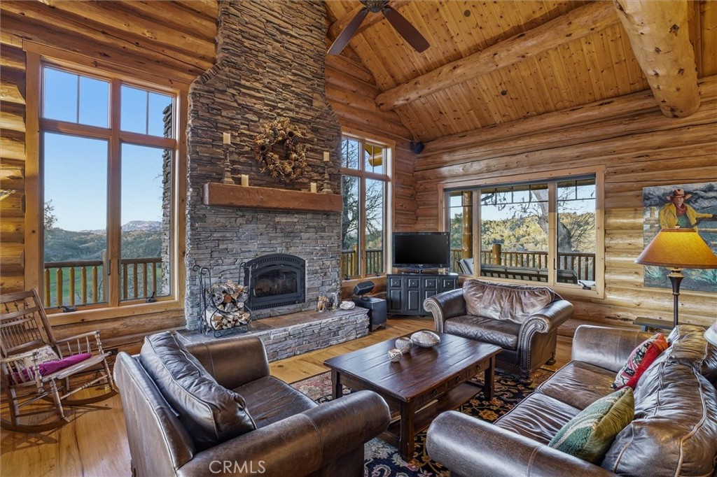 7190 Tres Vista Road