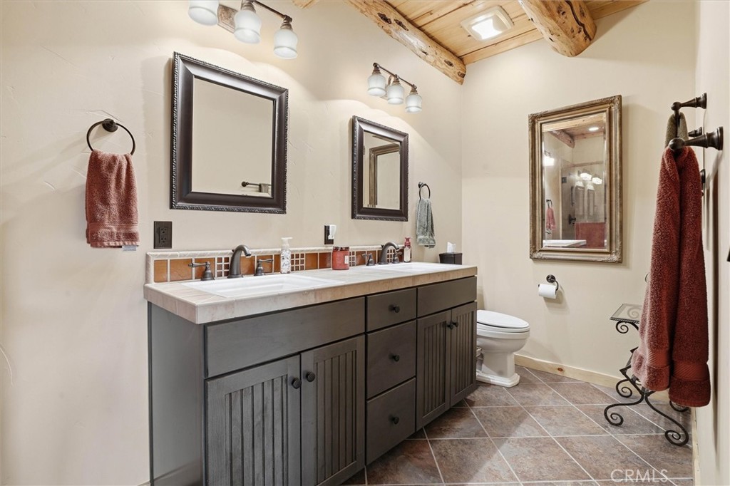 7190 Tres Vista Road