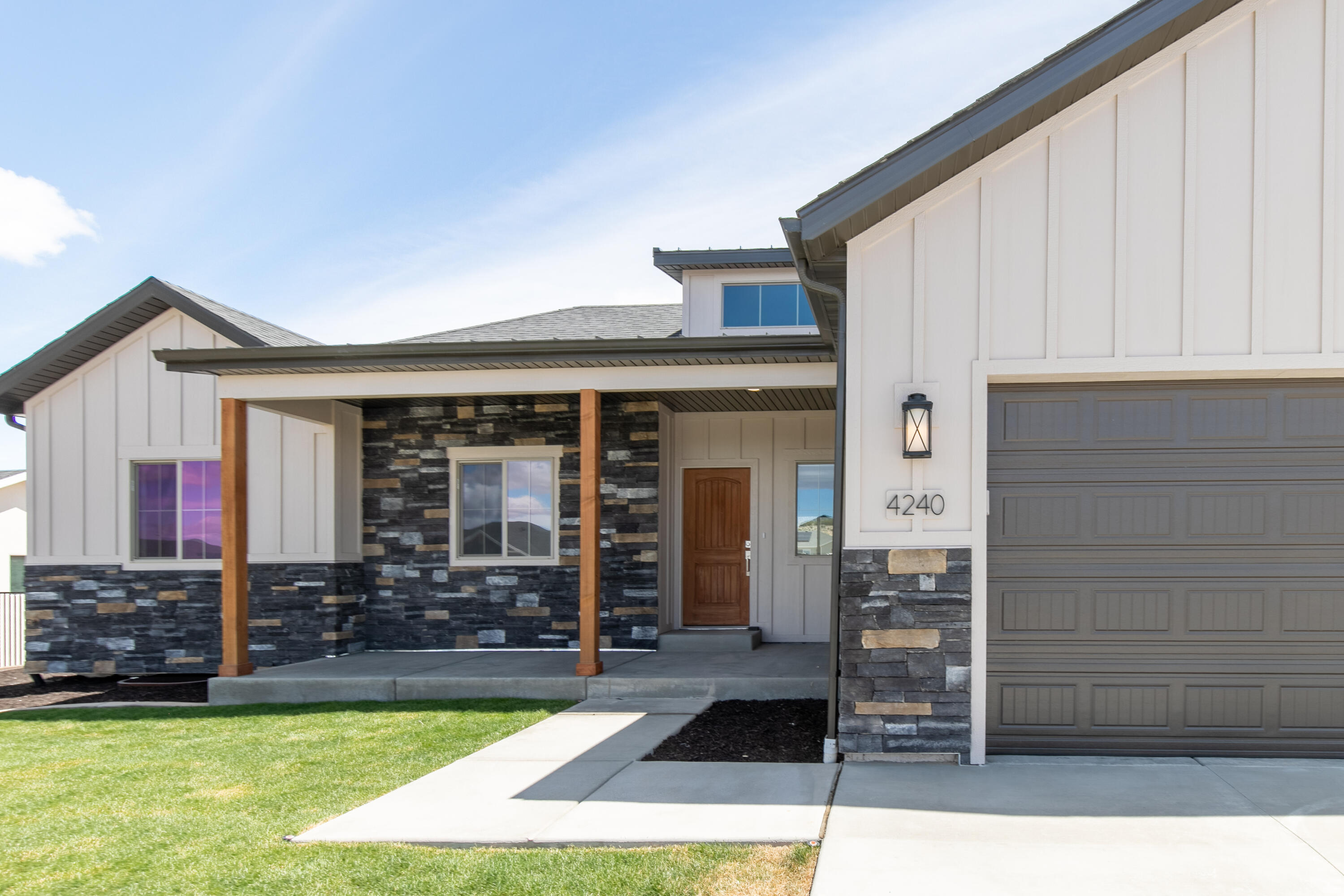 4240 N Tomahawk DR, Lot 6