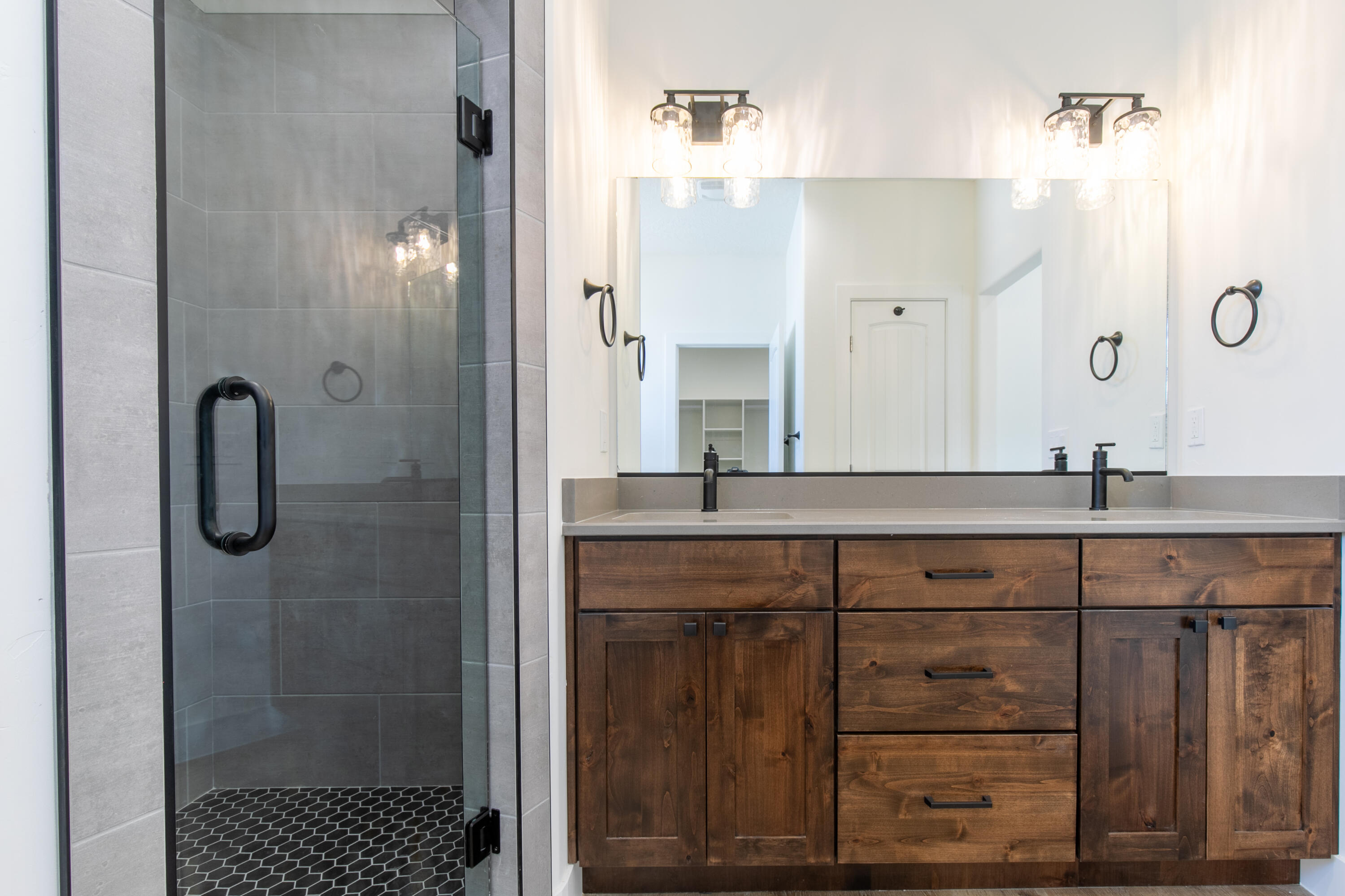 4240 N Tomahawk DR, Lot 6