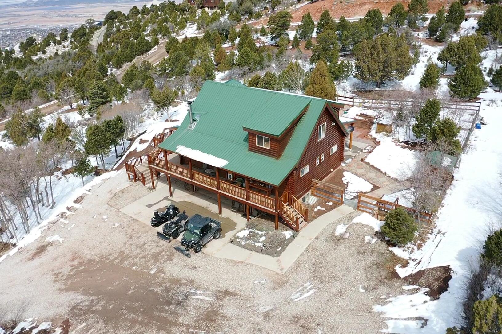 2011 S High Cedar View DR