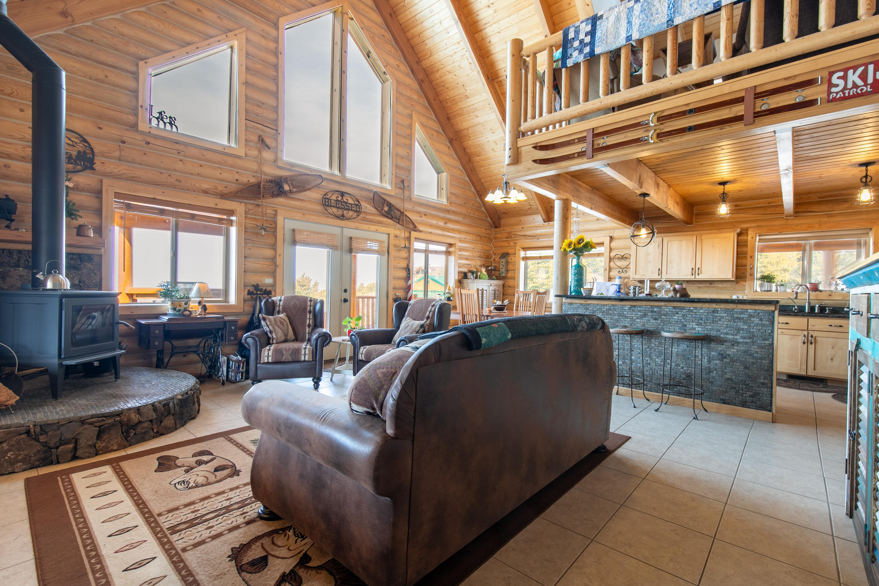 2011 S High Cedar View DR