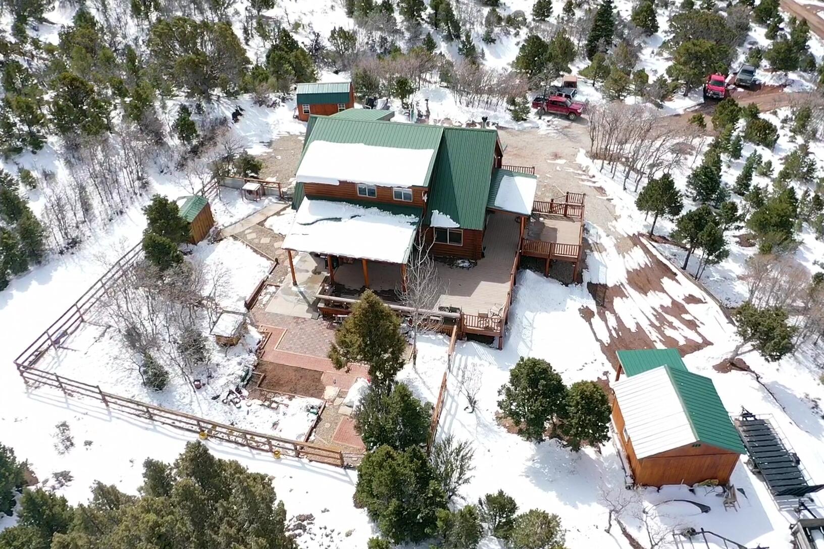 2011 S High Cedar View DR