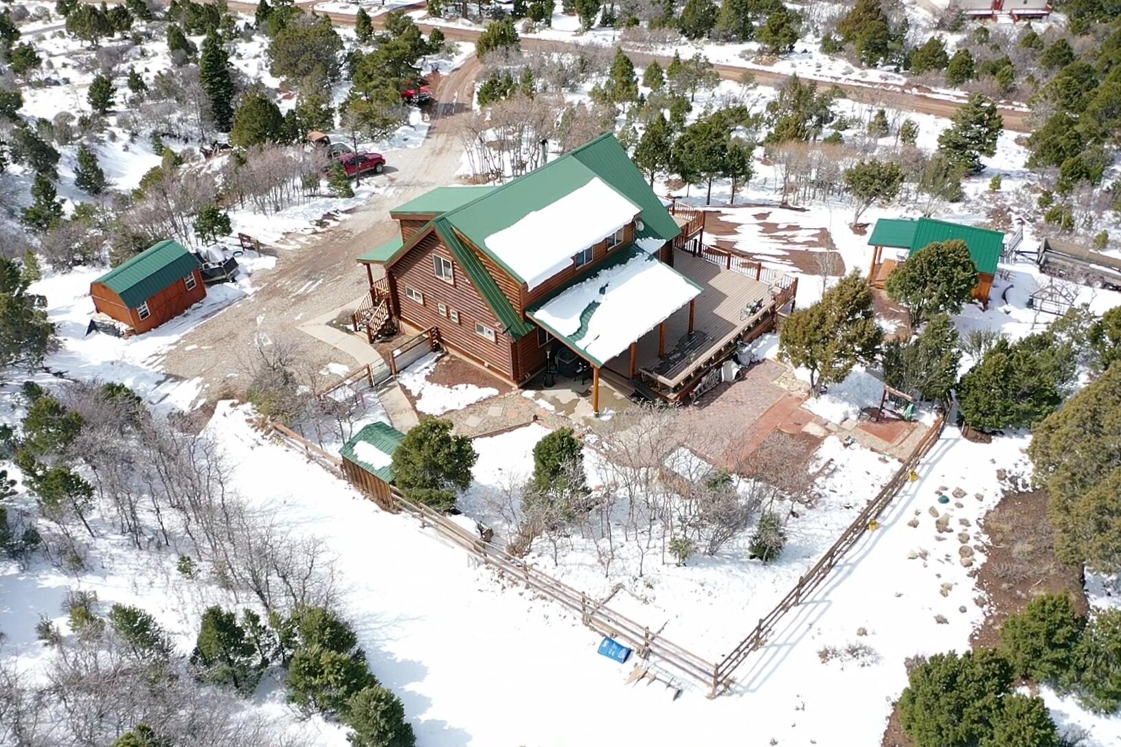 2011 S High Cedar View DR