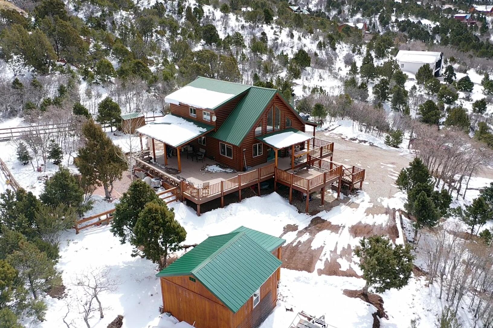 2011 S High Cedar View DR