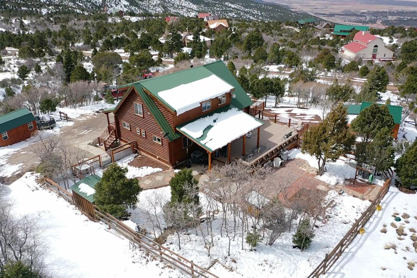 2011 S High Cedar View DR