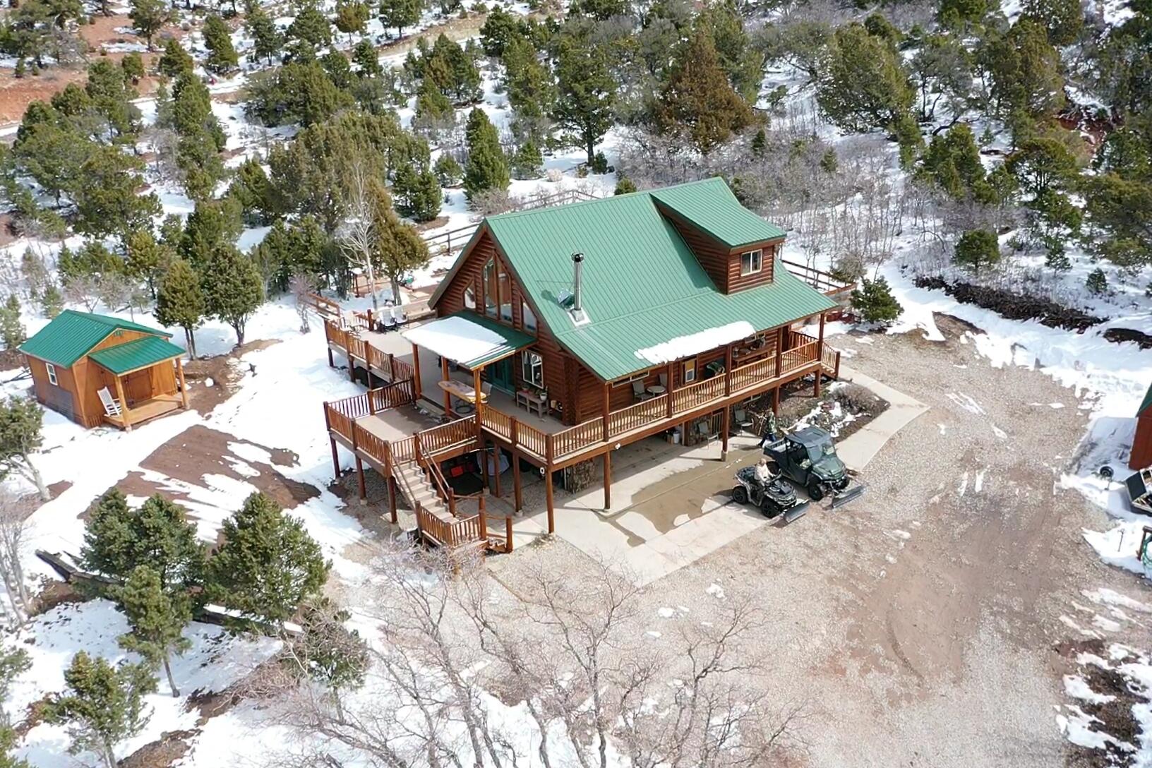 2011 S High Cedar View DR