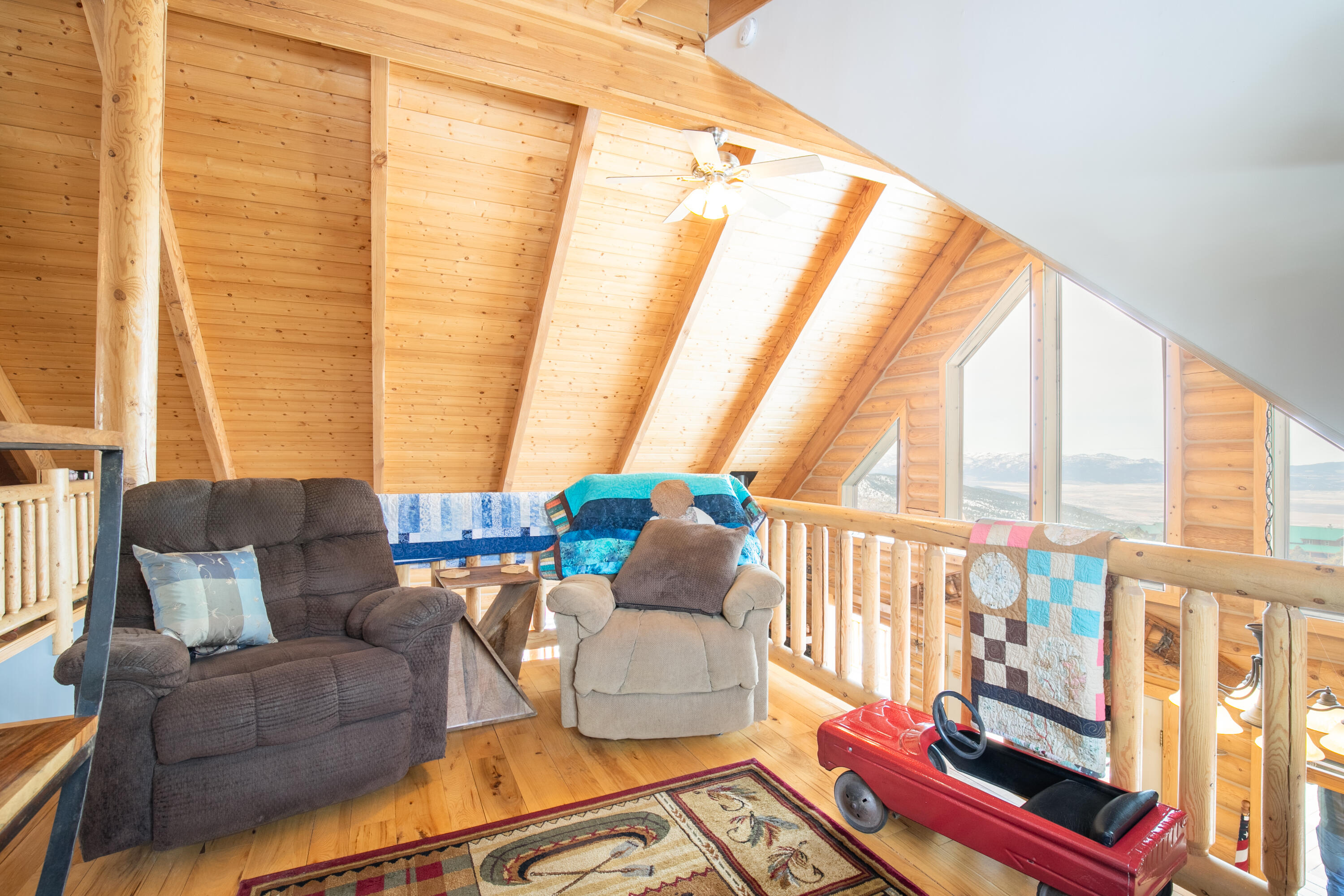 2011 S High Cedar View DR