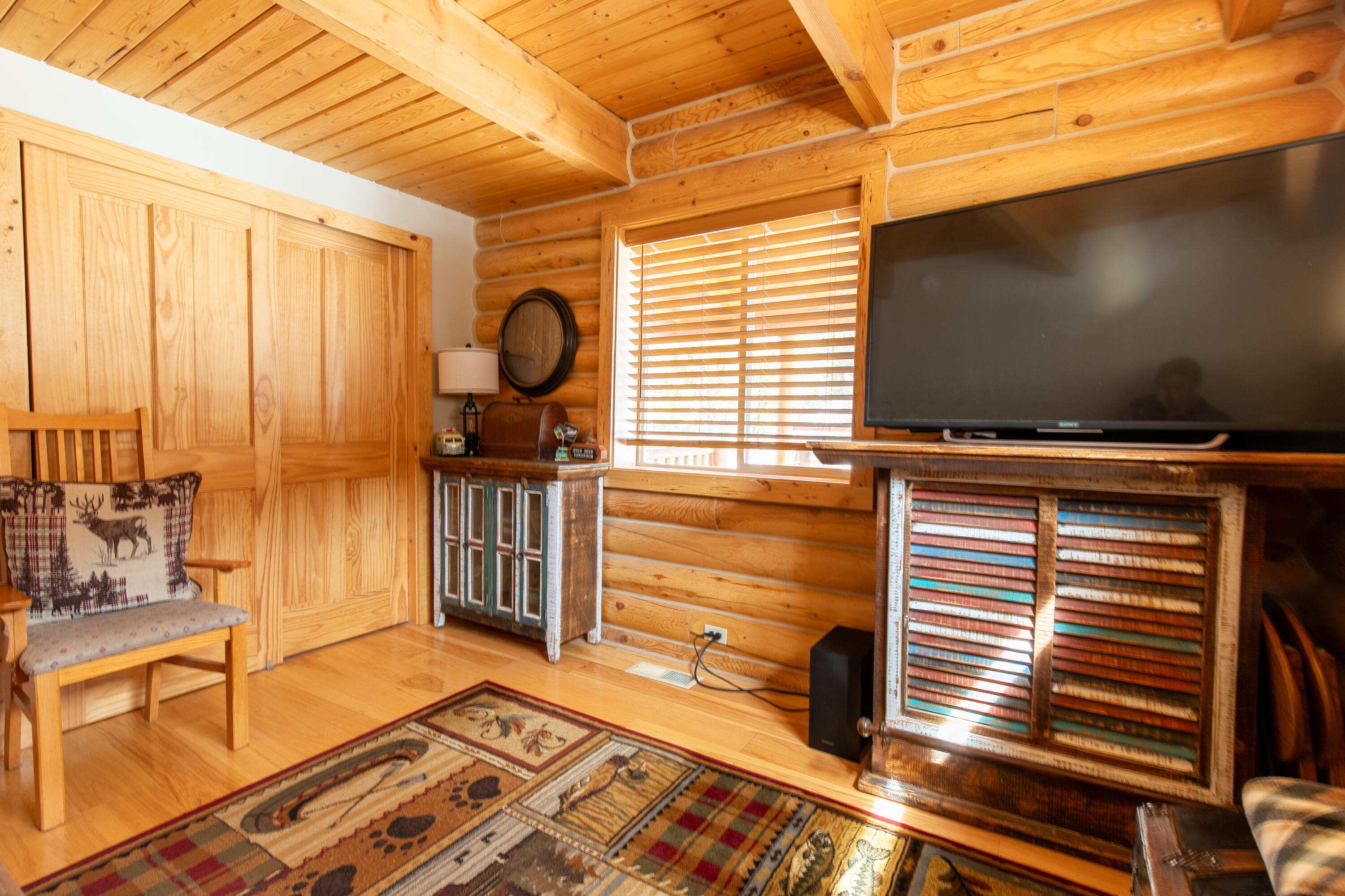 2011 S High Cedar View DR