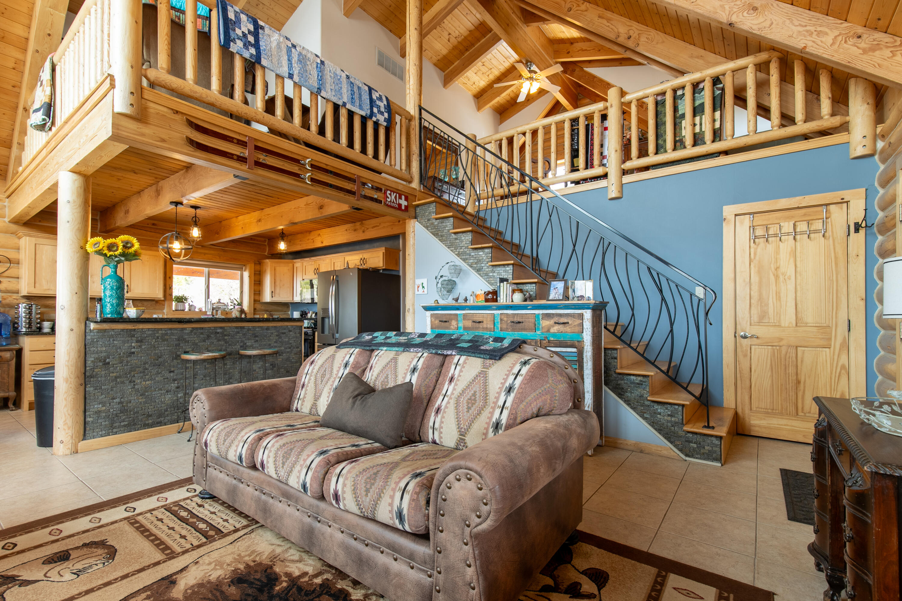 2011 S High Cedar View DR