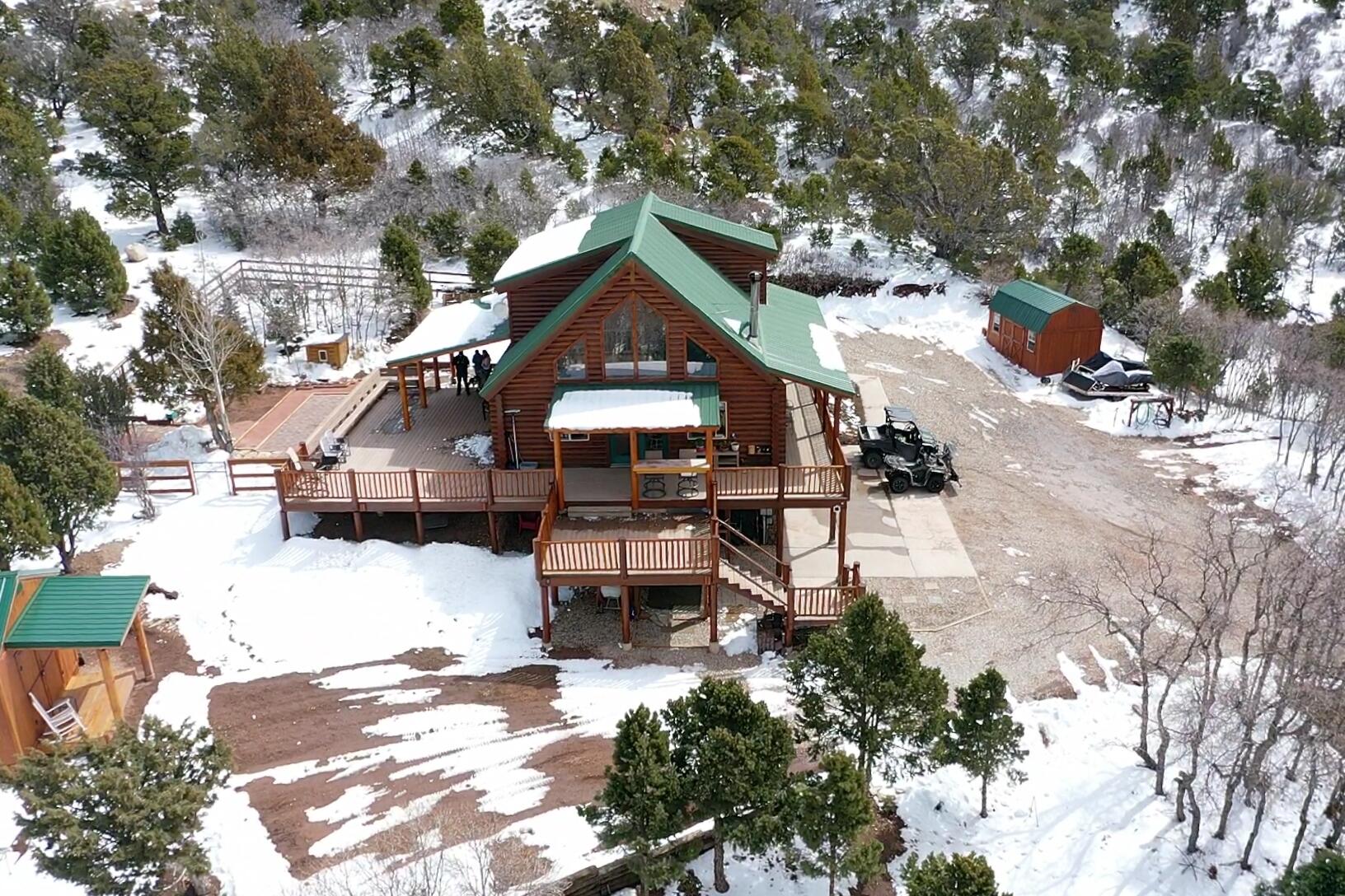 2011 S High Cedar View DR