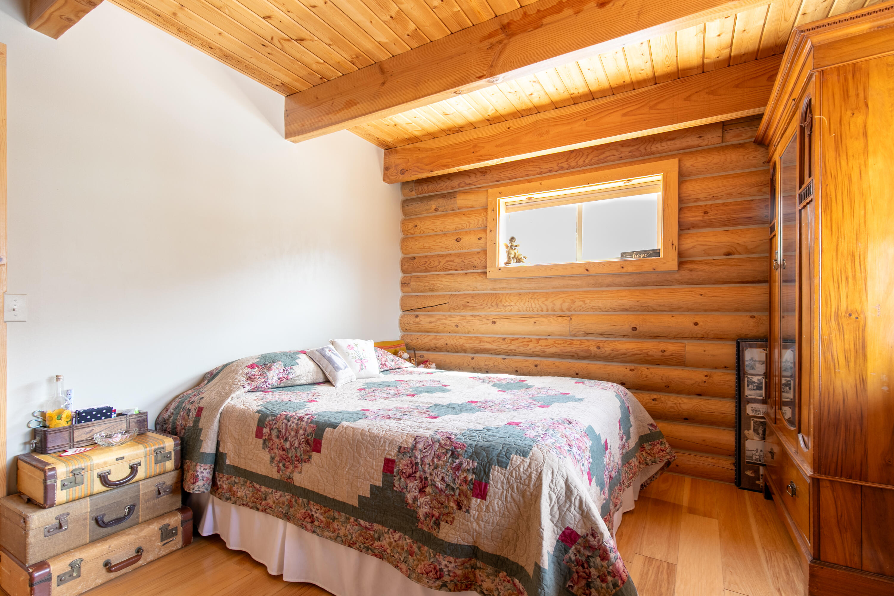 2011 S High Cedar View DR