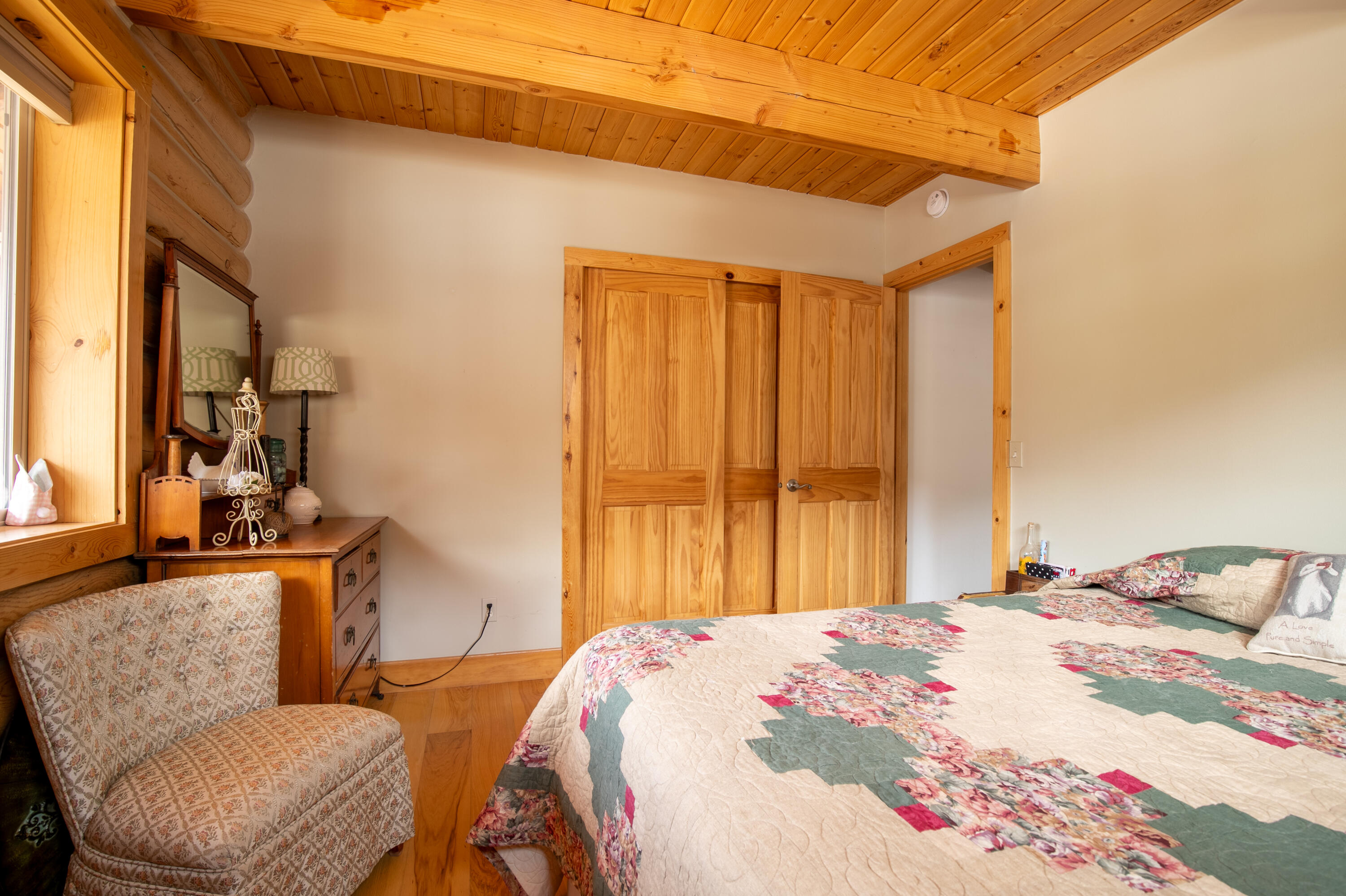 2011 S High Cedar View DR