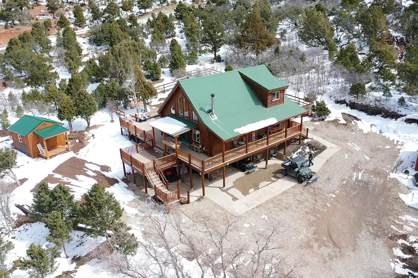 2011 S High Cedar View DR