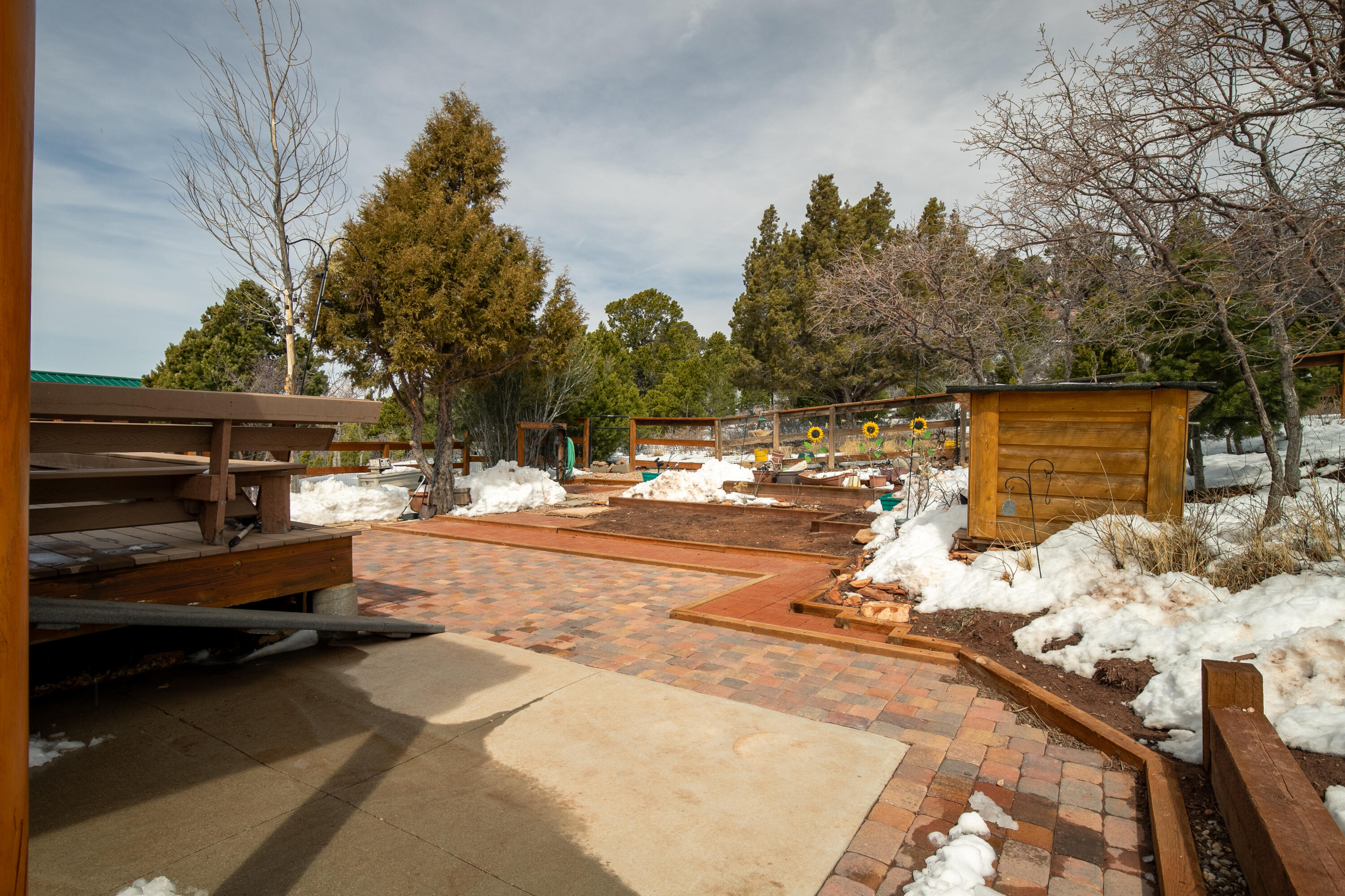 2011 S High Cedar View DR