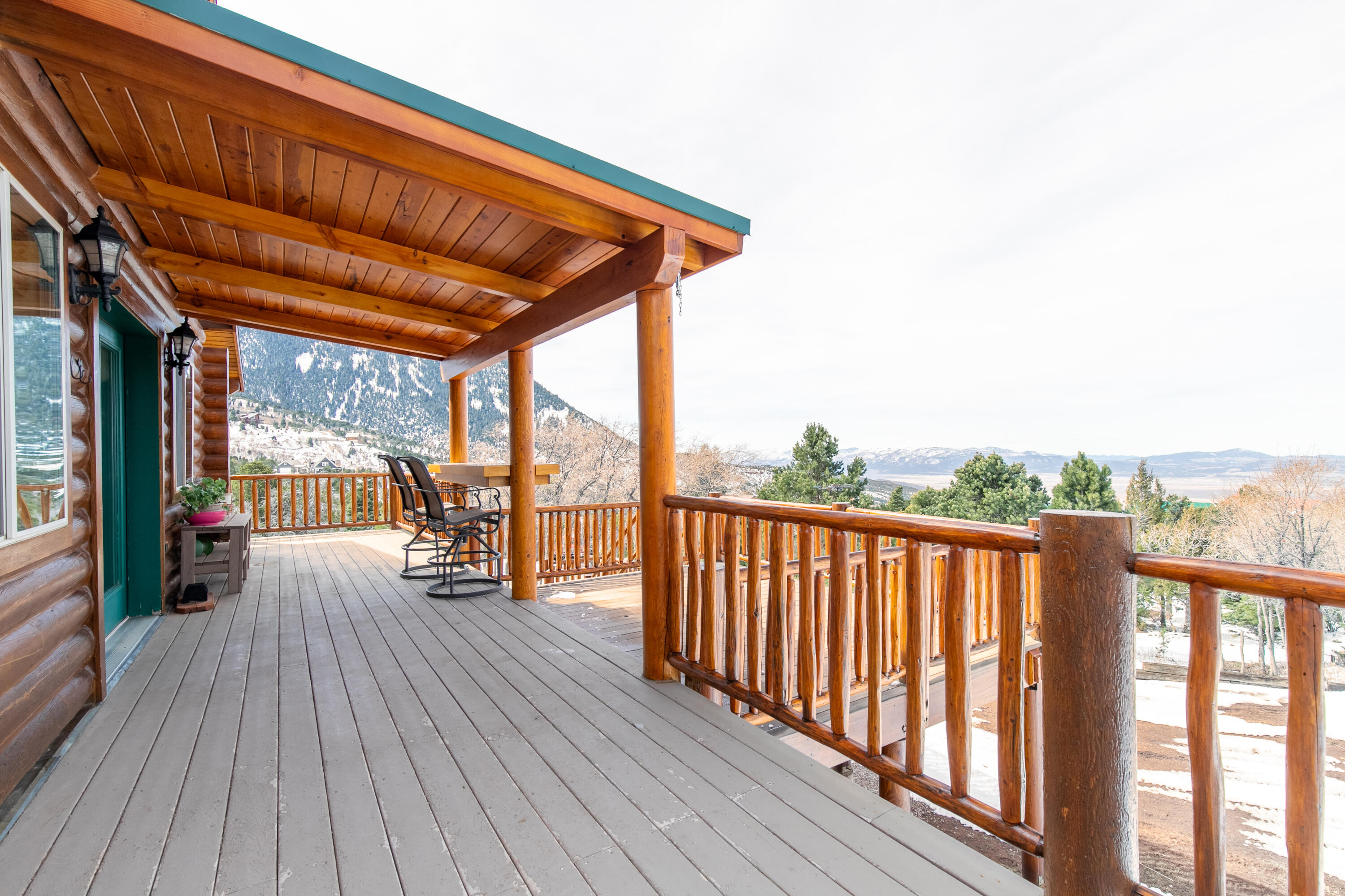 2011 S High Cedar View DR