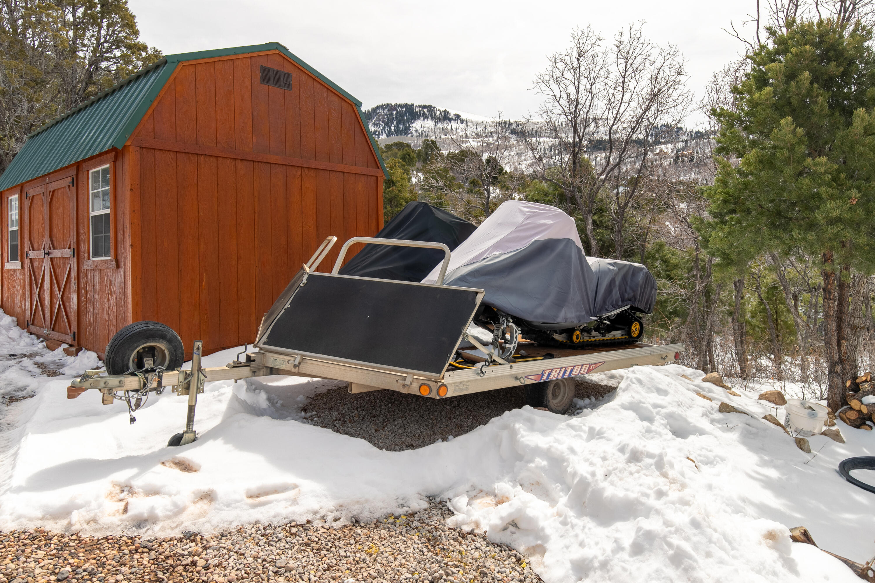 2011 S High Cedar View DR