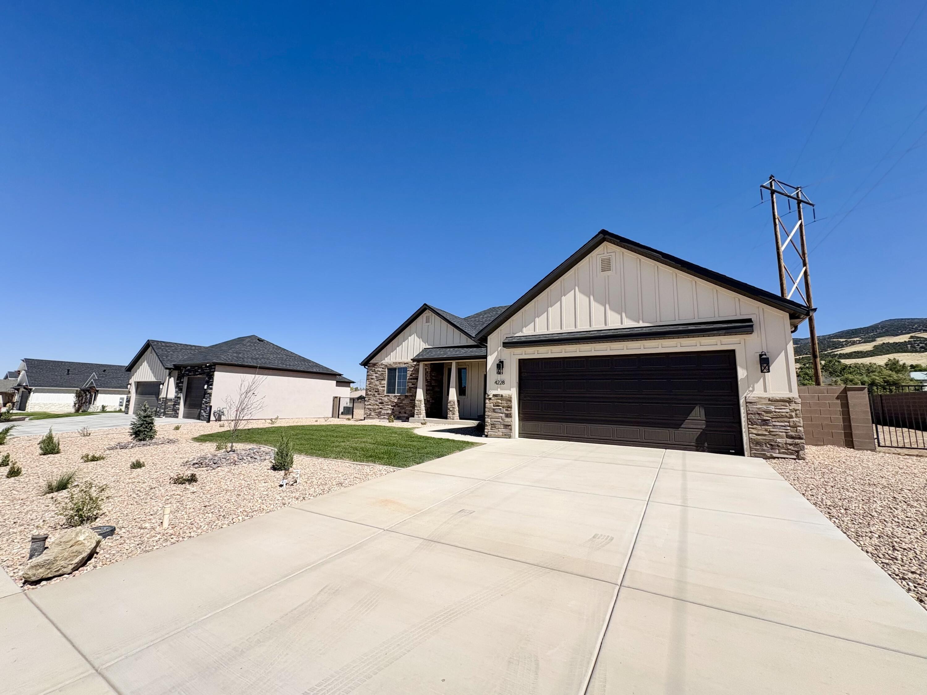 4228 N Tomahawk DR, Lot 7 Sunview Estates