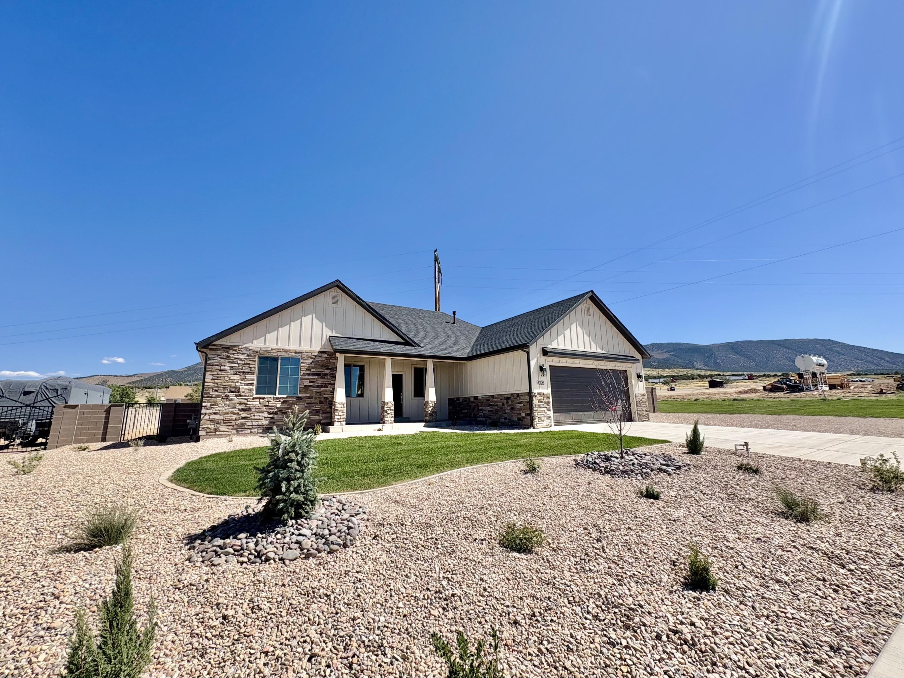 4228 N Tomahawk DR, Lot 7 Sunview Estates