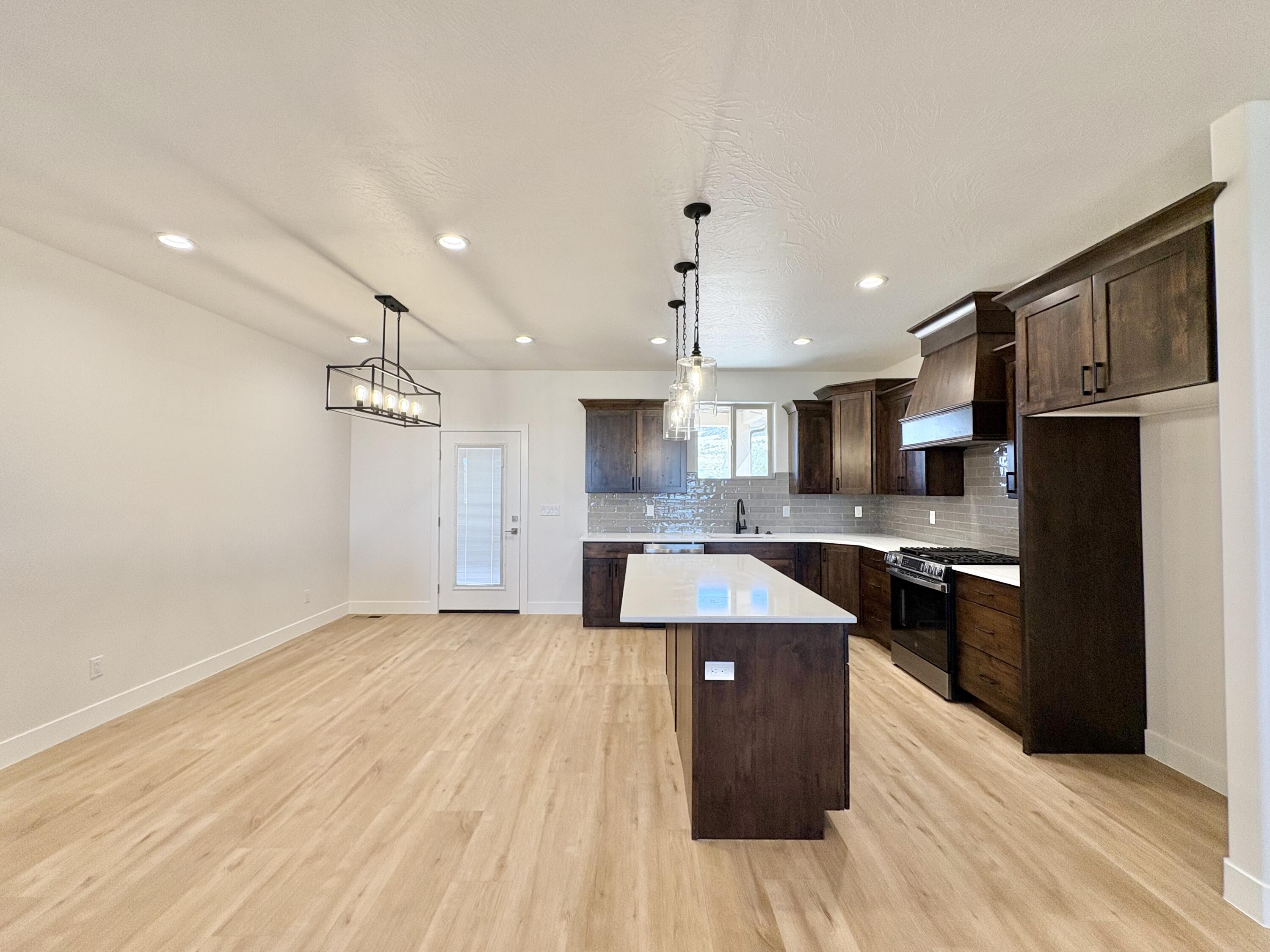 4228 N Tomahawk DR, Lot 7 Sunview Estates