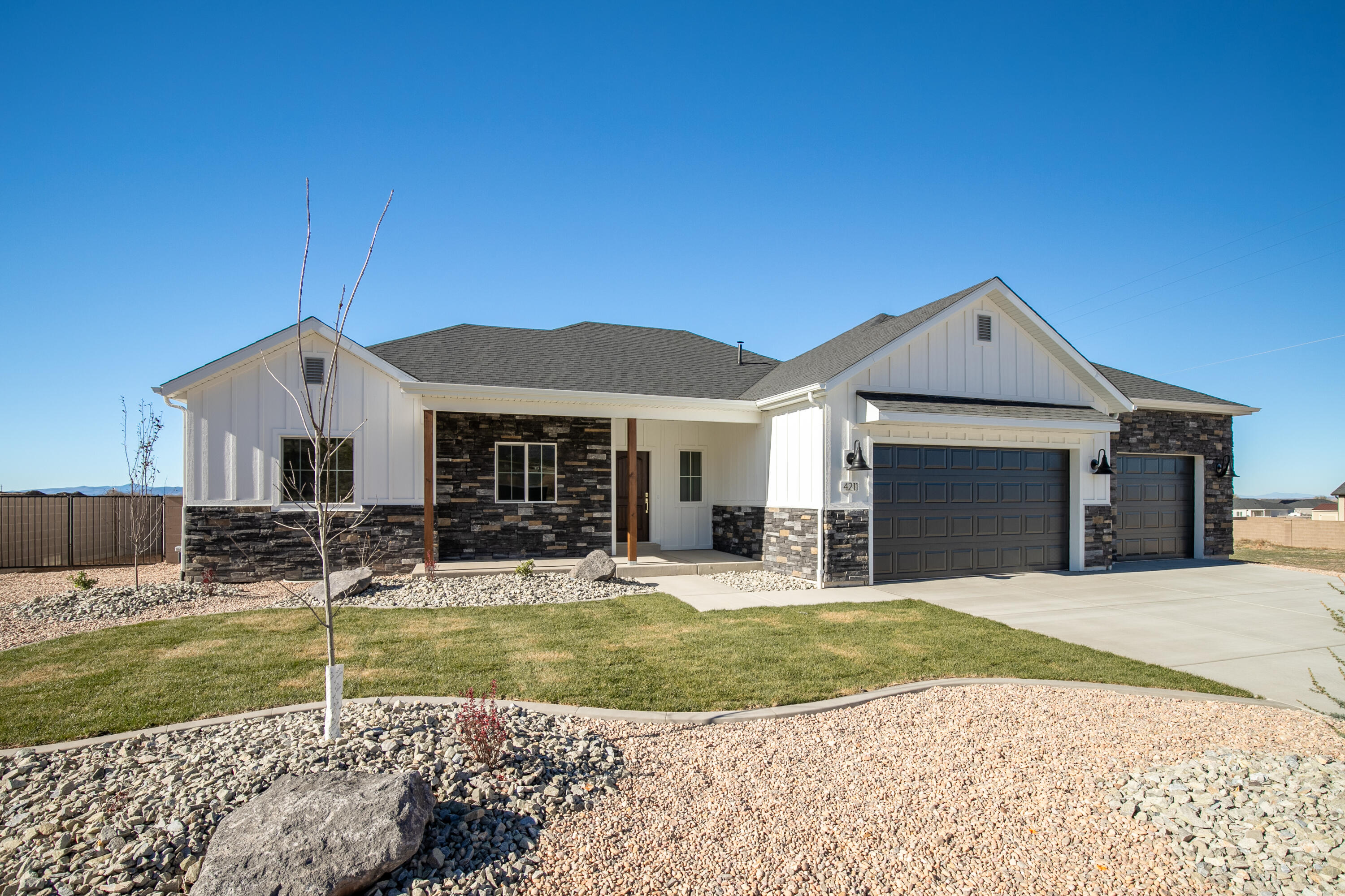 4211 N Tomahawk DR, Lot 11 Sunview Estates
