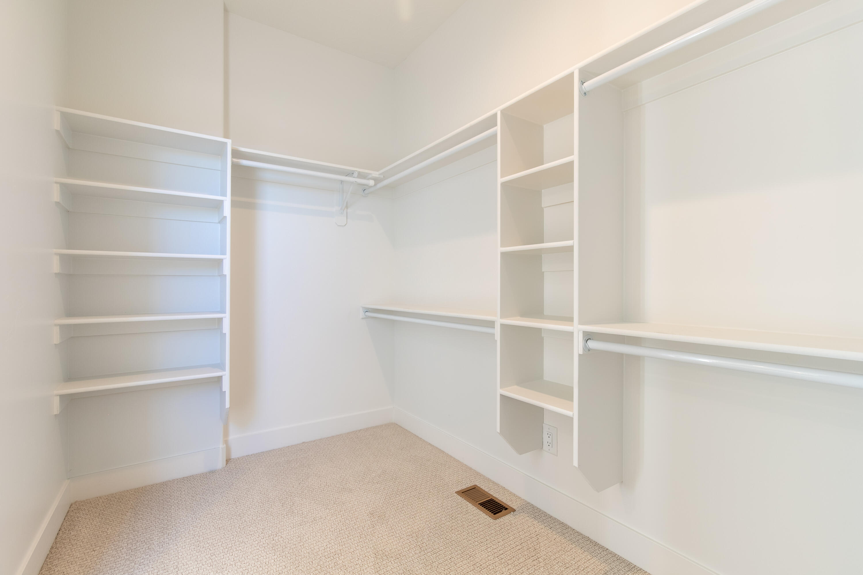 4211 N Tomahawk DR, Lot 11 Sunview Estates