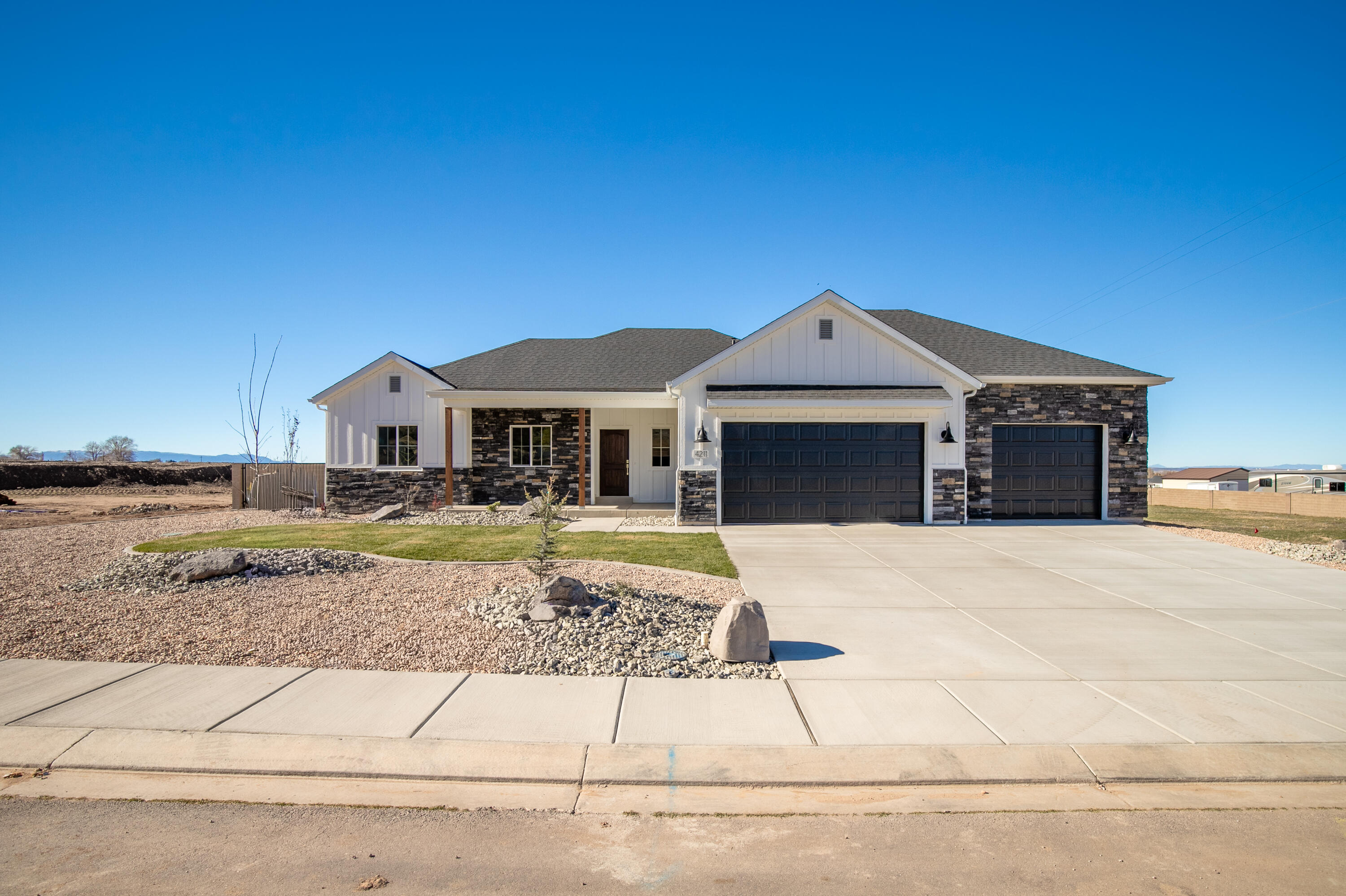 4211 N Tomahawk DR, Lot 11 Sunview Estates