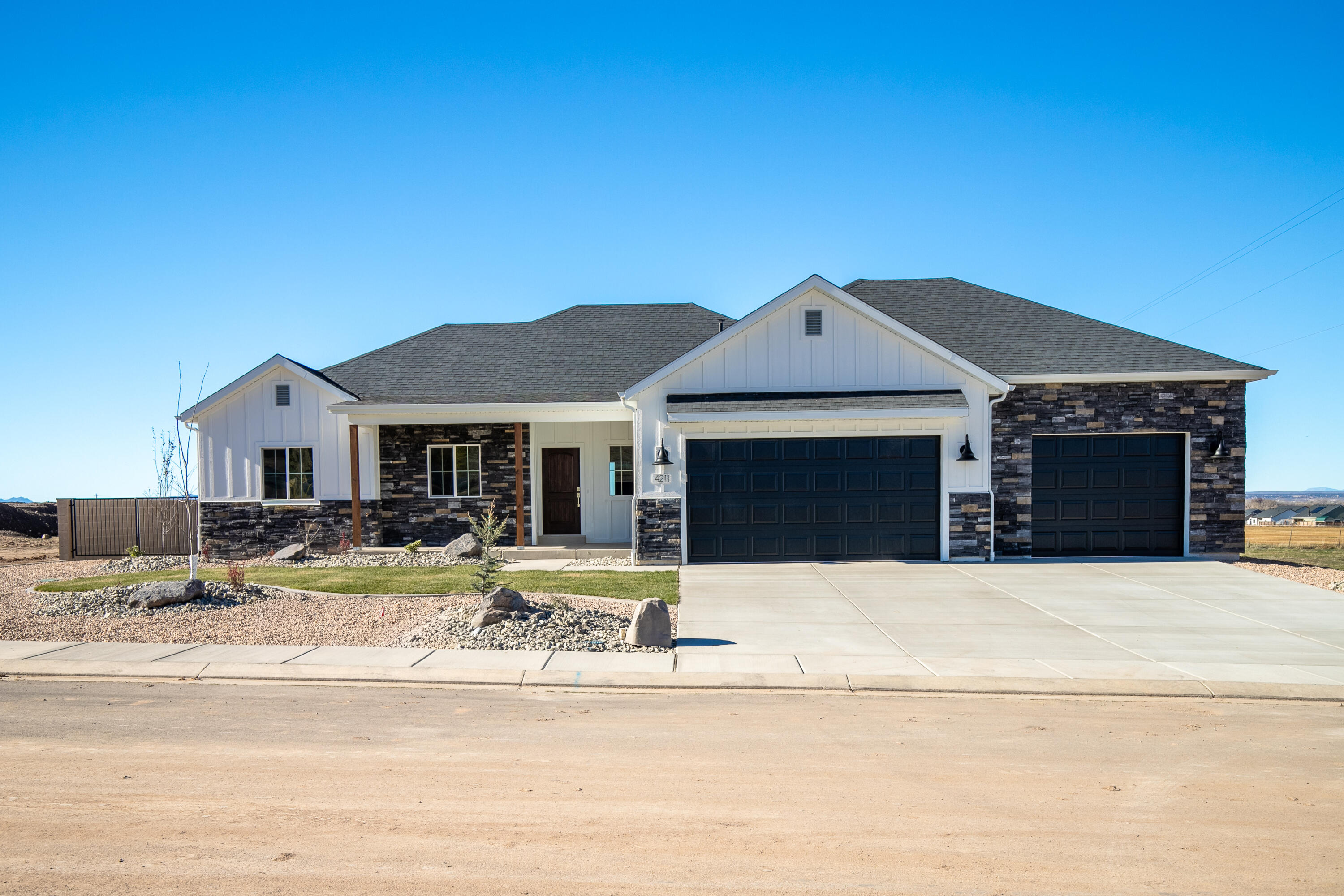 4211 N Tomahawk DR, Lot 11 Sunview Estates