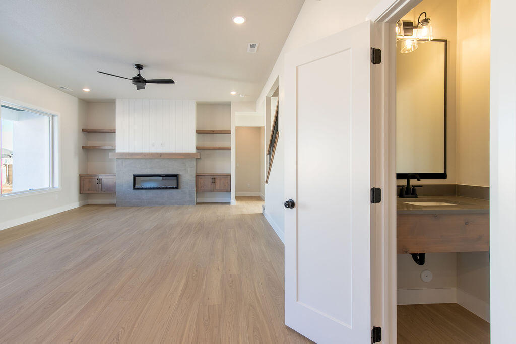 4504 W 150 N, Lot 168, Phase 3