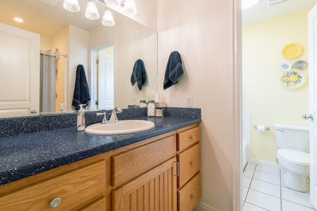 1653 E Millstone CIR