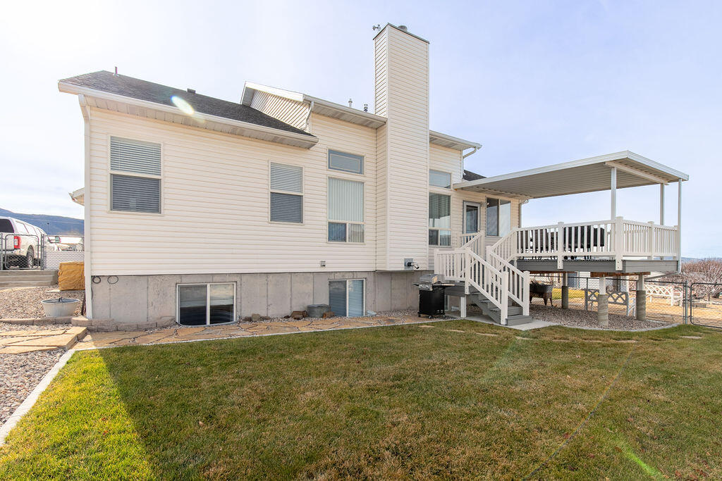 1653 E Millstone CIR