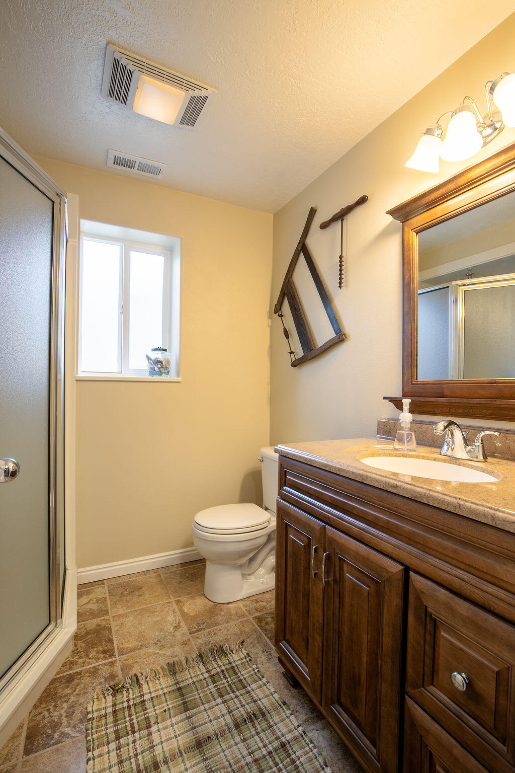 1653 E Millstone CIR