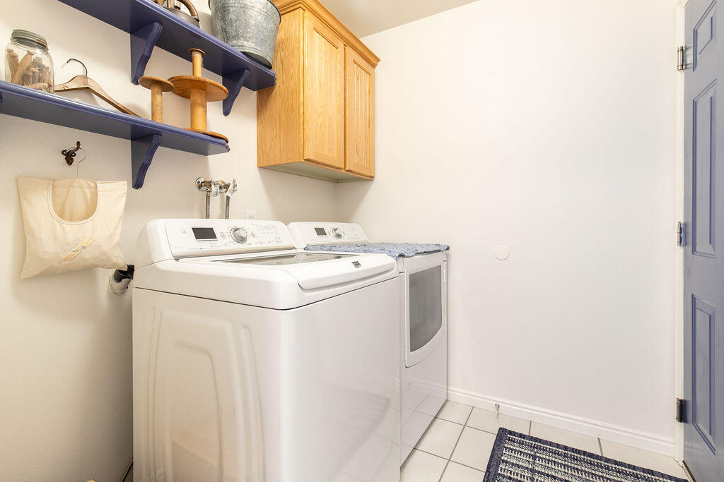 1653 E Millstone CIR