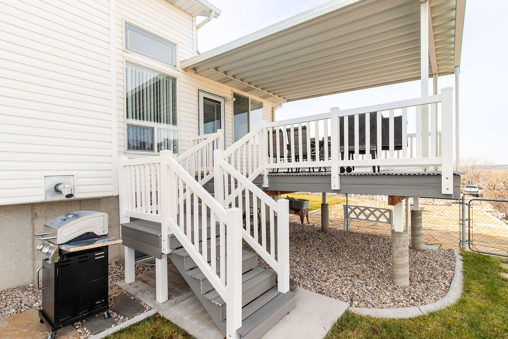 1653 E Millstone CIR