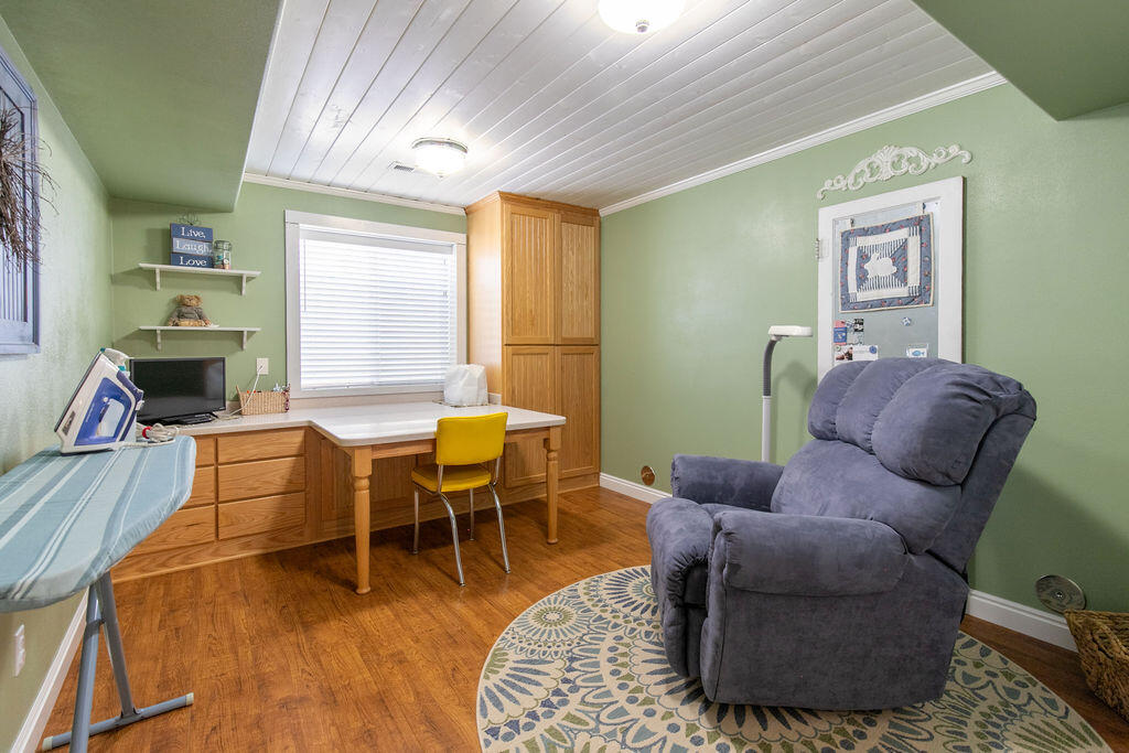 1653 E Millstone CIR