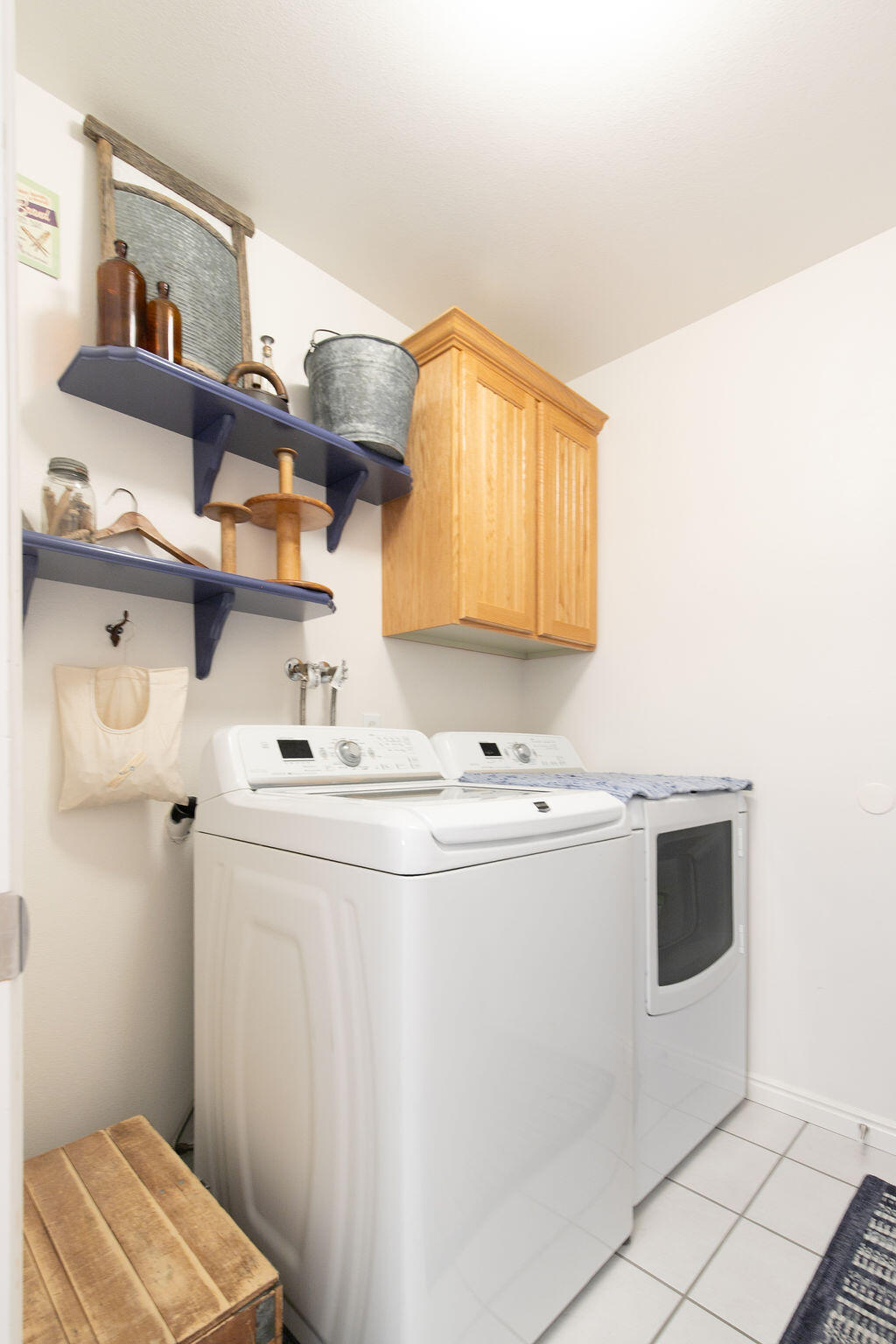 1653 E Millstone CIR