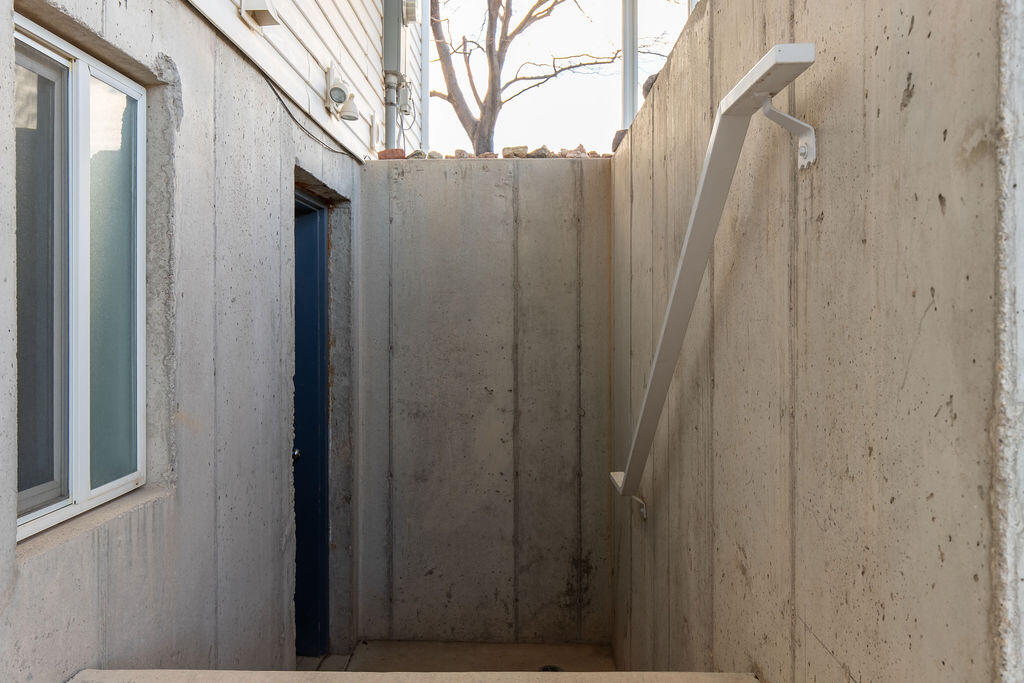 1653 E Millstone CIR