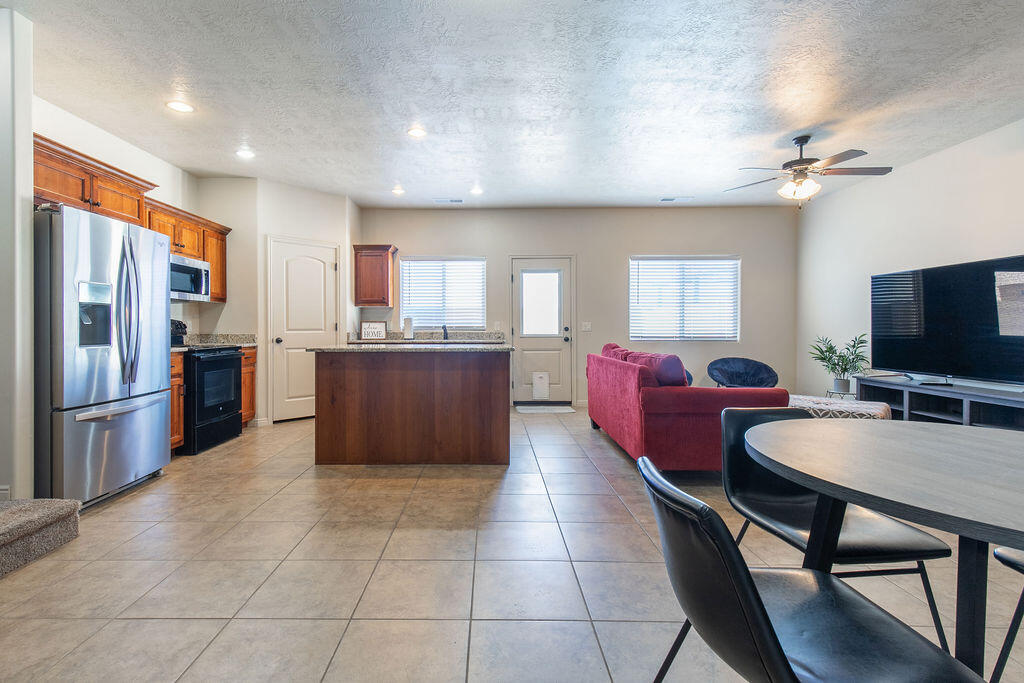 1177 N Northfield, #83