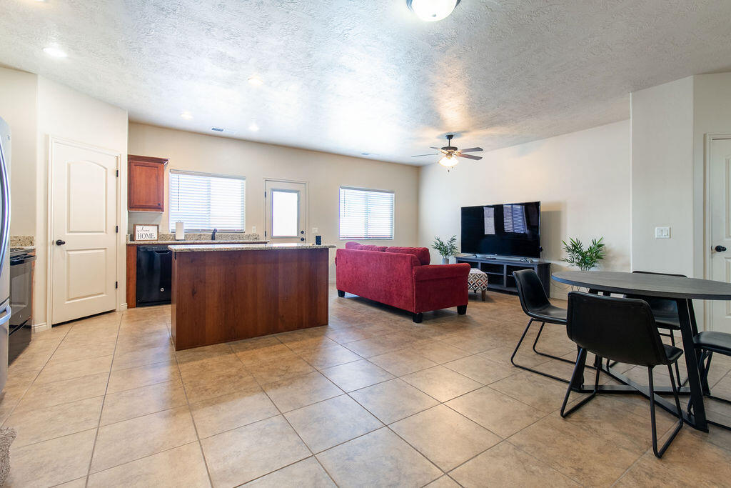 1177 N Northfield, #83