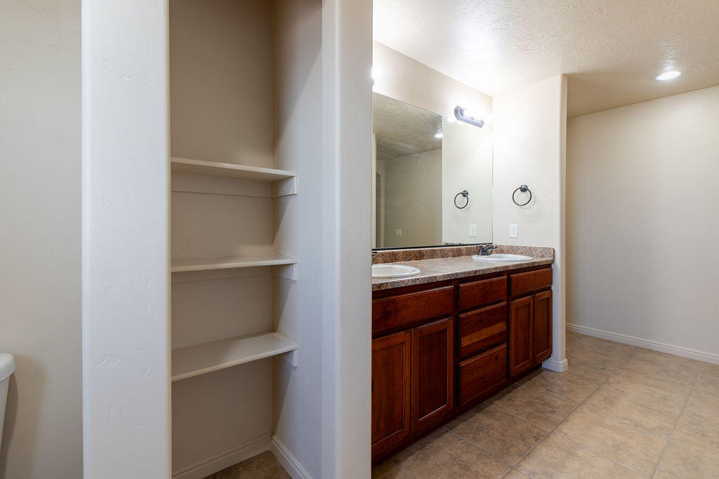 1177 N Northfield, #83