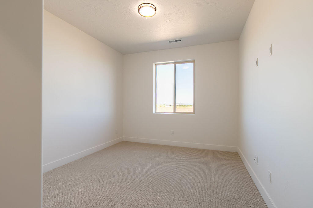 4199 N Tomahawk DR, Lot 10 Sunview Estates