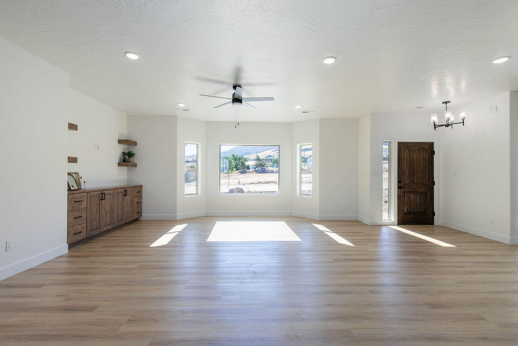 4199 N Tomahawk DR, Lot 10 Sunview Estates