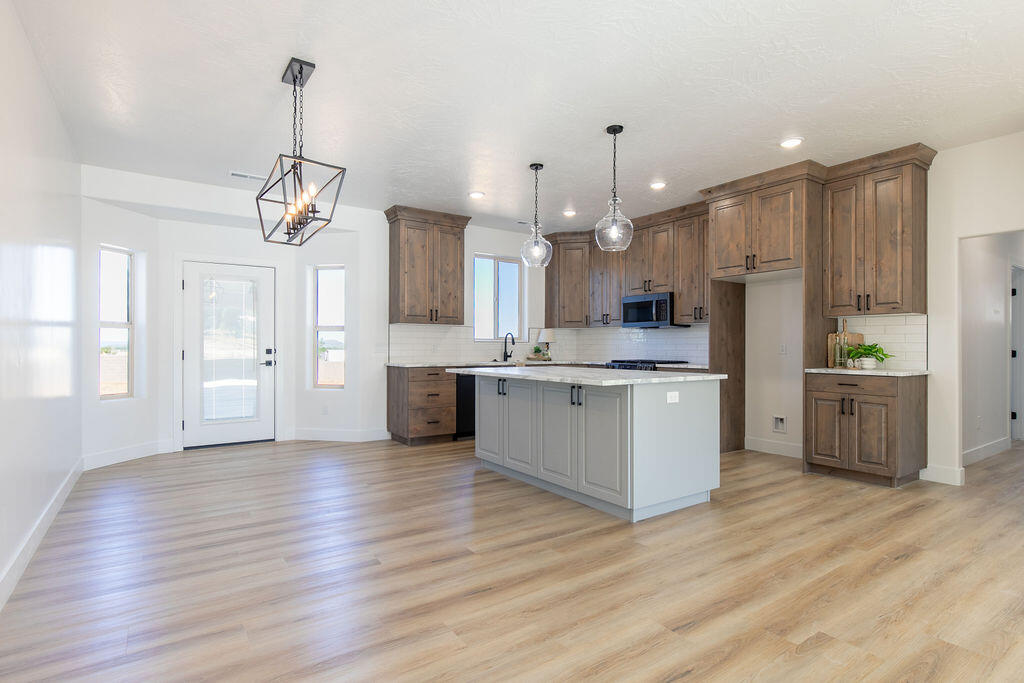 4199 N Tomahawk DR, Lot 10 Sunview Estates