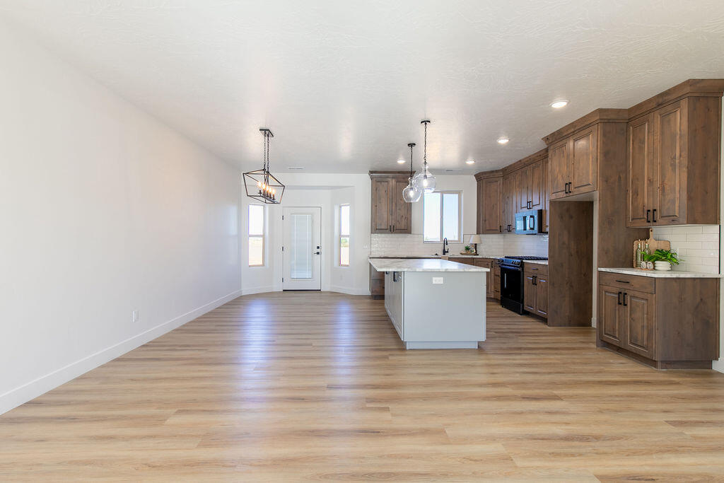 4199 N Tomahawk DR, Lot 10 Sunview Estates