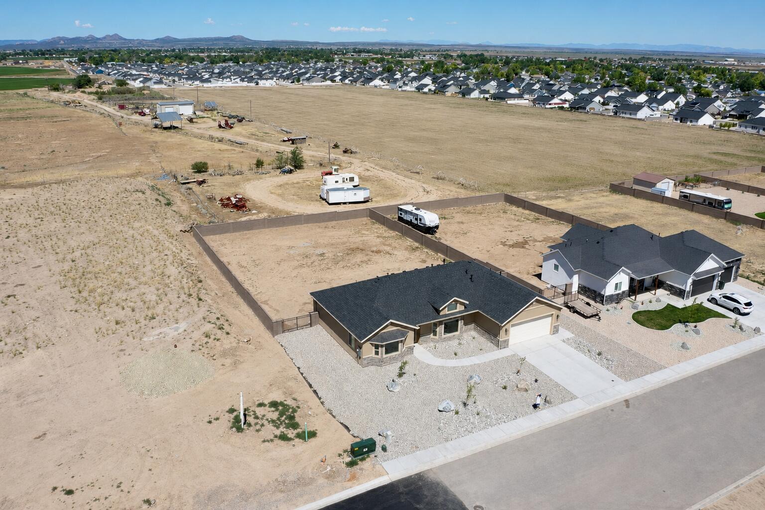 4199 N Tomahawk DR, Lot 10 Sunview Estates
