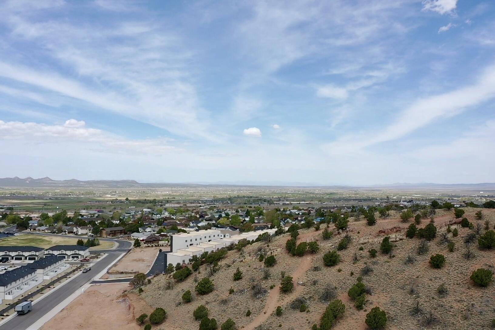 1911 N Pinyon Grove CIR