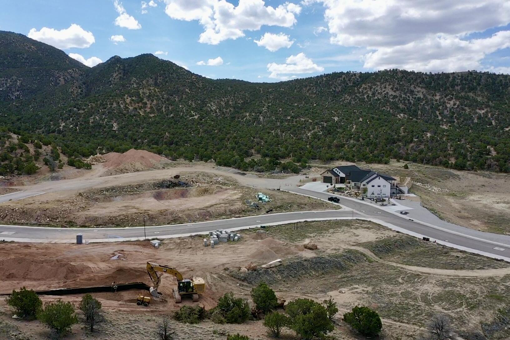 1911 N Pinyon Grove CIR