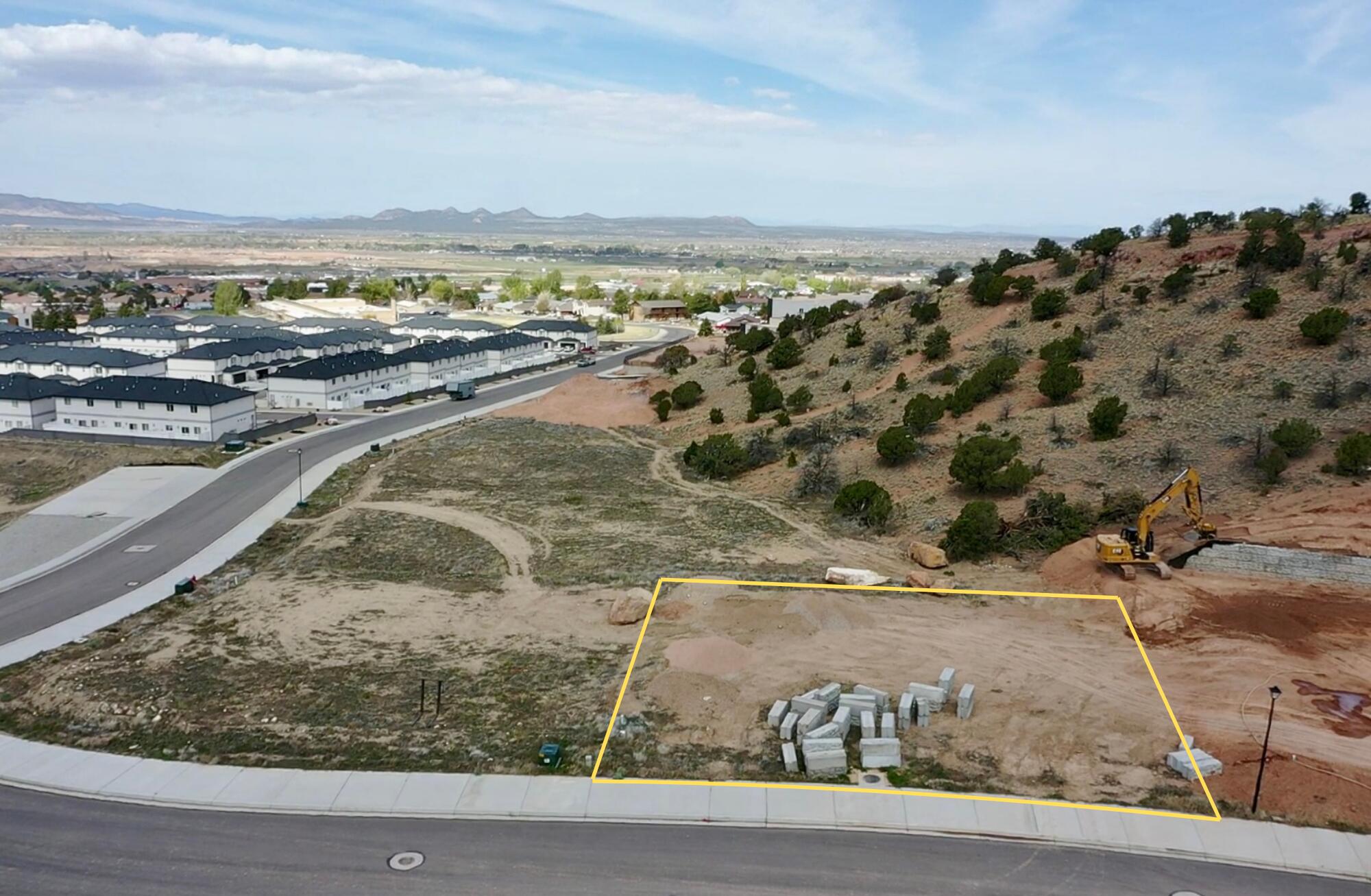 1911 N Pinyon Grove CIR