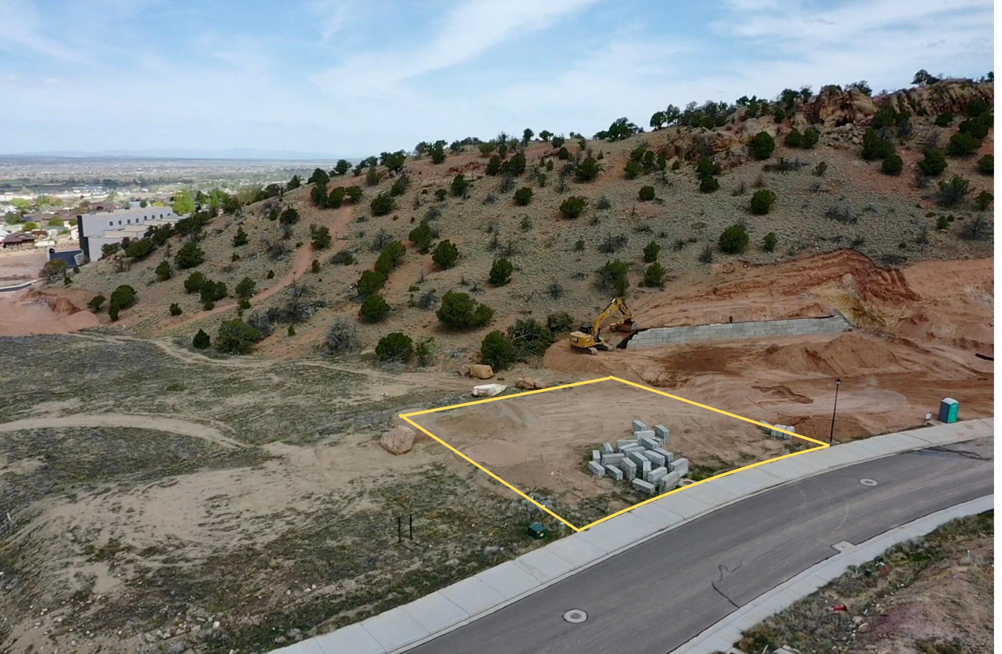 1911 N Pinyon Grove CIR