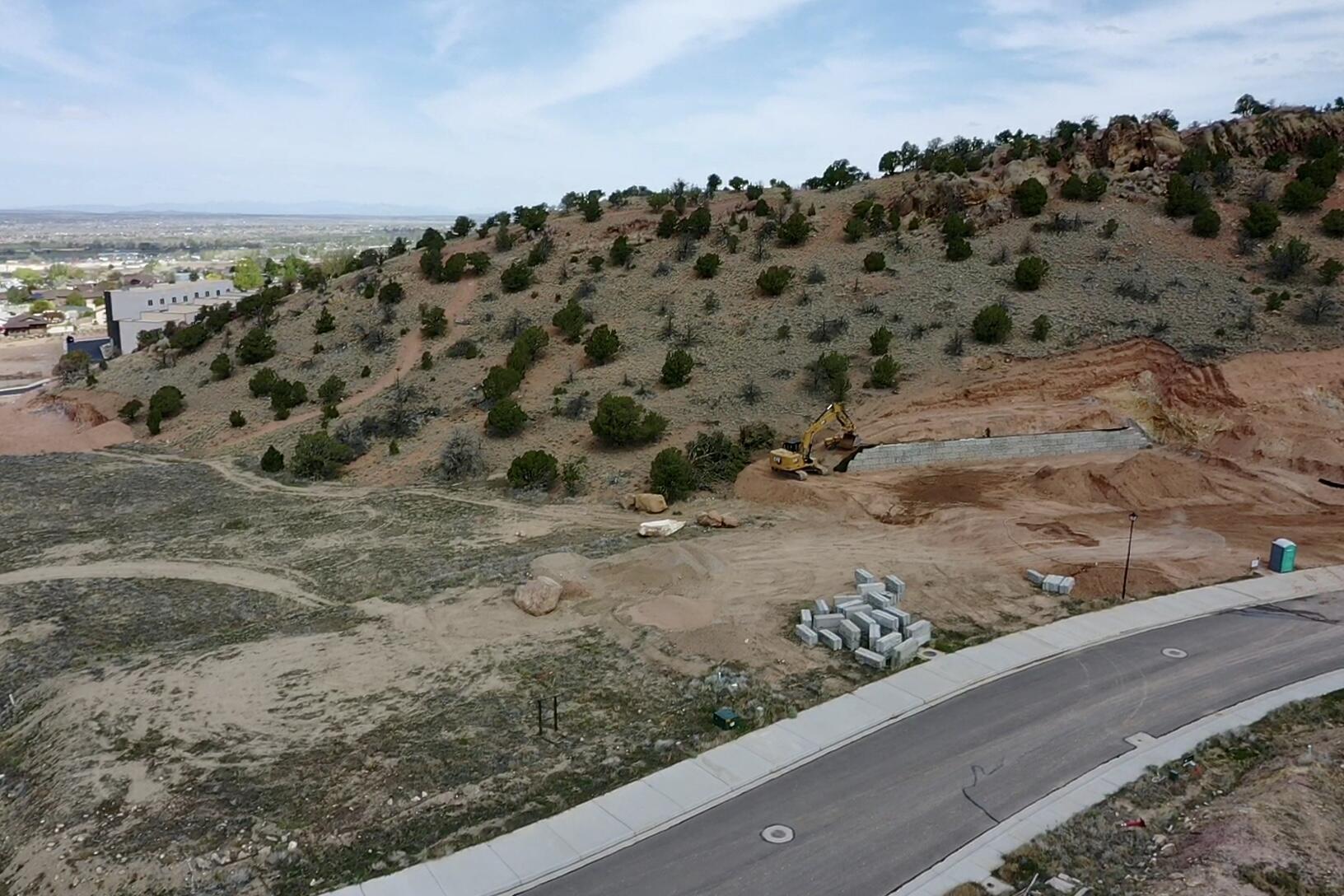 1911 N Pinyon Grove CIR